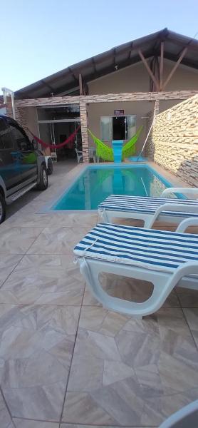 Casa de temporada com piscina